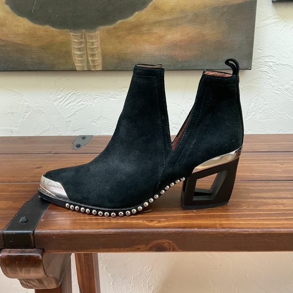 Jeffrey Campbell Shoes - JEFFERY CAMPBELL BLACK SUEDE ANKLE BOOTS
